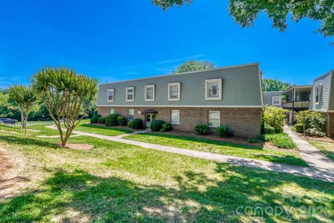 2610 Park Road active home in Dilworth Edge, Charlotte, NC