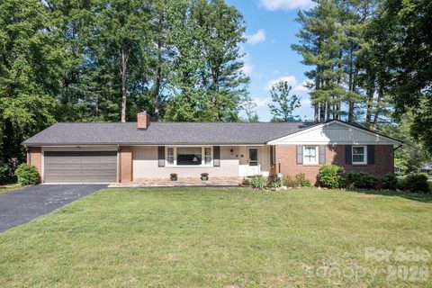 1 Oakwilde Drive sold home in Oak Forest, Asheville, NC