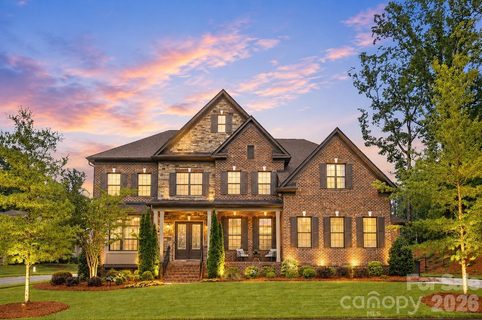 7626 Deerfield Manor Drive active home in Deerfield, Charlotte, NC