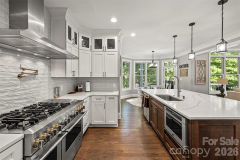 Homes in Lakewood, Denver