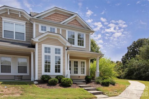 2721 Grain Mill Lane active home in Cedar Mill, Charlotte, NC