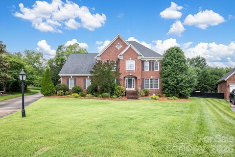 837 Shetland Place active home in Kings Crossing, Concord, NC