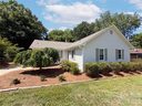 6727 Glenmoor Drive sold home in Charlotte, SC