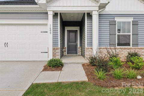 2457 Chartwell Street pending home in Harper Landing, Stanley, NC