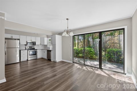 1610 Renard Ridge Road pending condo in Fox Ridge, Charlotte, NC