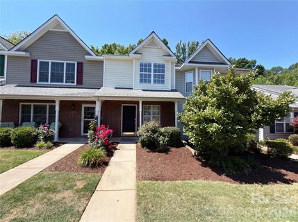7395 Sun Dance Drive pending townhome in Hanover, Fort Mill, SC