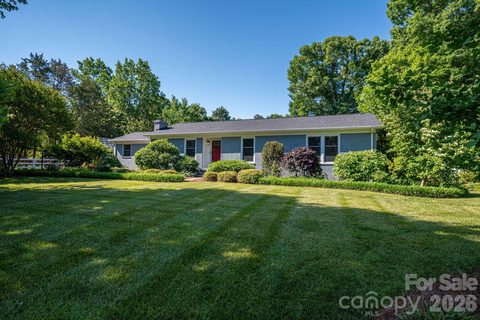 305 Heather Lane sold home in Westland Farm, Mount Holly, NC