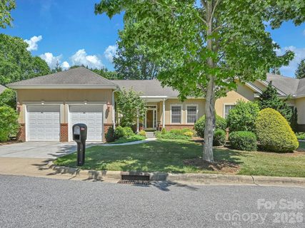 18 Boddington Court sold townhome in South Oaks, Asheville, NC