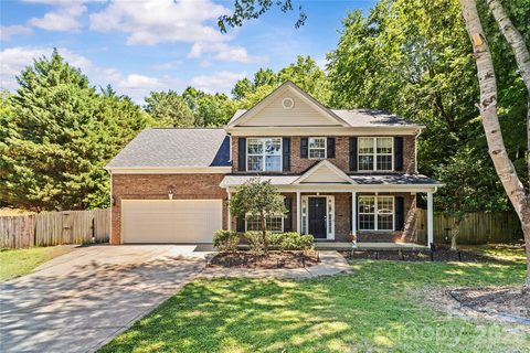 8119 Poplar Grove Circle active home in Hermitage Place, Waxhaw, NC