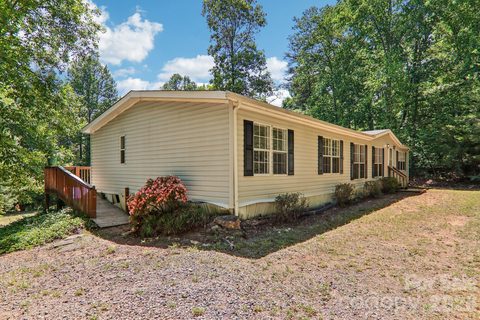 125 Cove Creek Drive active home in Cove Creek, Rutherfordton, NC