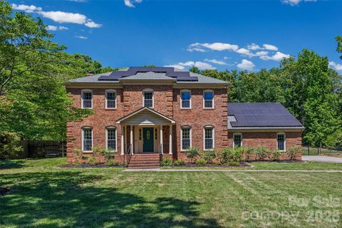 2115 E Providence Drive sold home in East Providence Estates, Charlotte, NC