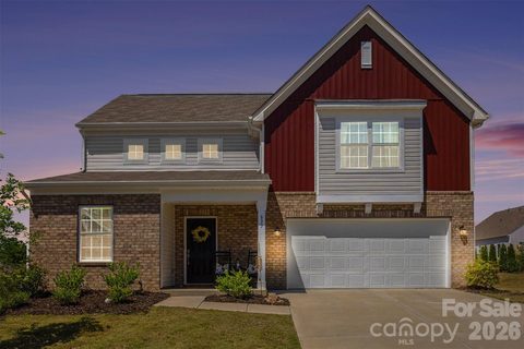 633 Mile Creek Road active home in Walkers Mill, Edgemoor, SC