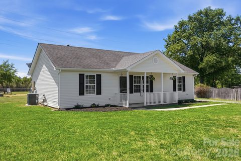 5011 Willow Run Drive sold home in Hampton Meadows, Monroe, NC
