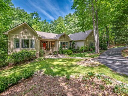 110 Little Cherokee Ridge pending home in Champion Hills, Hendersonville, NC