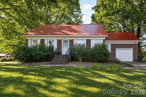 1314 Shady Oak Trail sold home in Laurel Woods, Gastonia, NC
