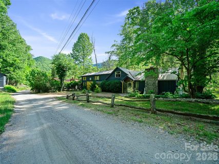 137 Mountain Farm Road active home in Cattail Creek, Burnsville, NC