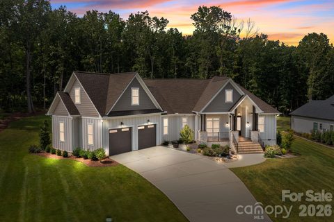 4465 Brancer Lane pending home in Magnolia Ridge, Lincolnton, NC