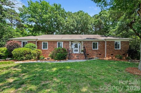 6641 Brookmeade Drive sold home in Olde Providence, Charlotte, NC