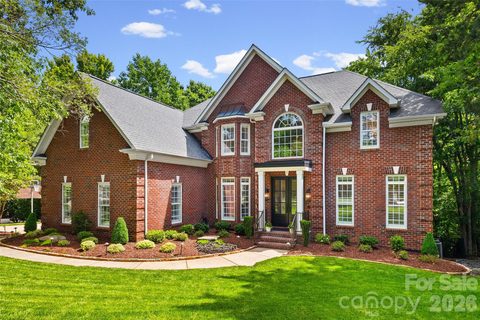 2539 Grimmersborough Lane pending home in Providence Plantation, Charlotte, NC