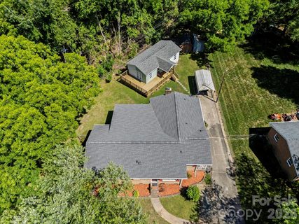 3326 Dunaire Drive active home in Darby Acres, Charlotte, NC