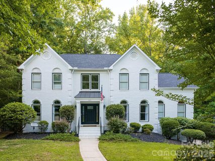 Homes in Providence Manor, Matthews