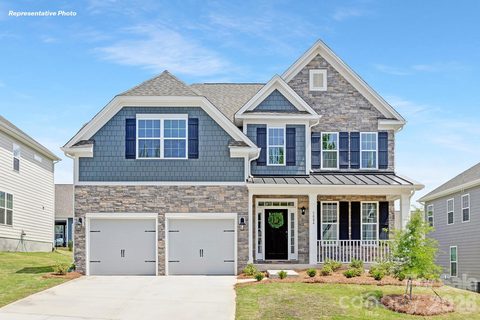 2852 Atwater Pond Circle