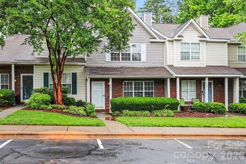 5833 Cougar Lane