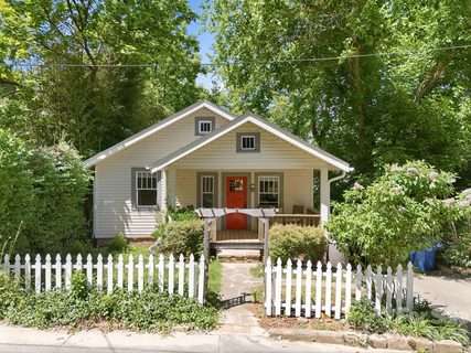 86 Annandale Avenue active home in Annandale, Asheville, NC