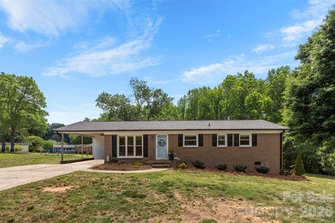 2109 Hollandale Drive sold home in Hollandale, Gastonia, NC