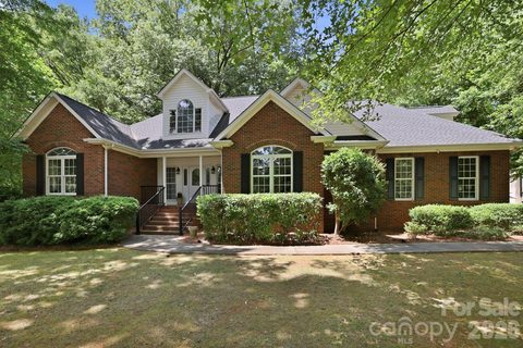 1353 Cole Avenue sold home in Eastview Oaks, Rock Hill, SC
