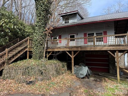 2085 Laurel Ridge pending home in Laurel Heights, Maggie Valley, NC