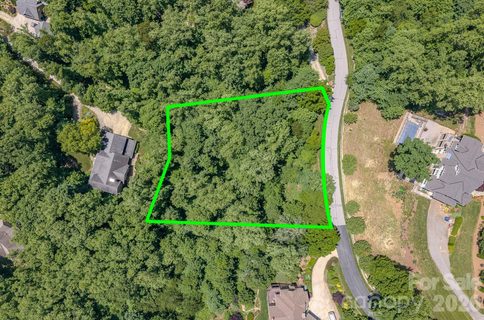 10 Fall Mountain Road active lot in Poplar Ridge, Asheville, NC