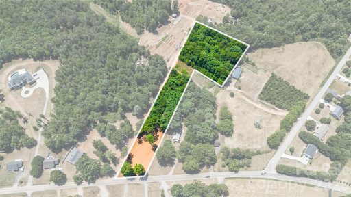 00 Cape Hickory Road pending lot in Longview, Hickory, NC