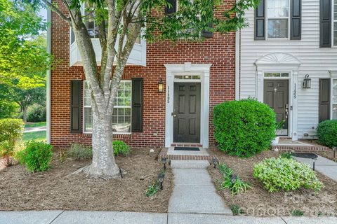 11405 Destin Lane sold home in Stillwater, Charlotte, NC