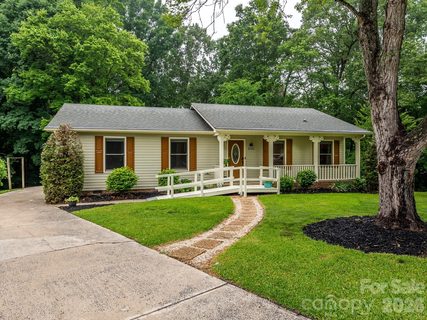 Homes in McAlpine Woods, Charlotte