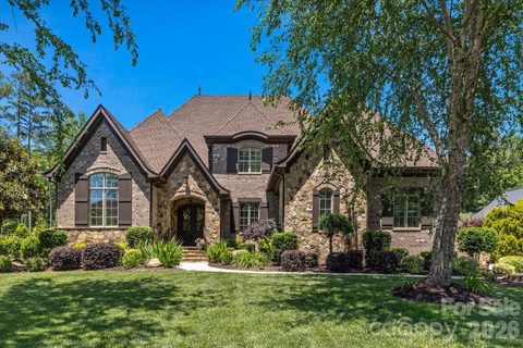 8100 Skye Lochs Drive sold home in Skyecroft, Waxhaw, NC