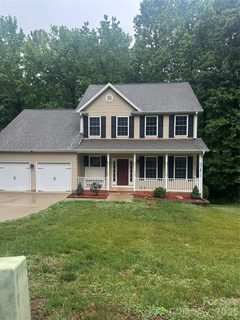 Homes in Meadow Glen, Troutman