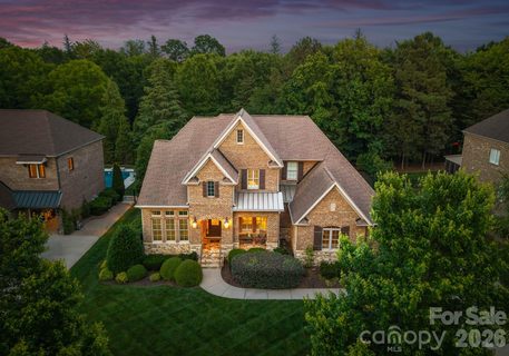 221 Glenmoor Drive active home in Longview, Waxhaw, NC