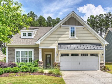821 Botticelli Court active home in Imagery On Mtn Island, Mount Holly, NC