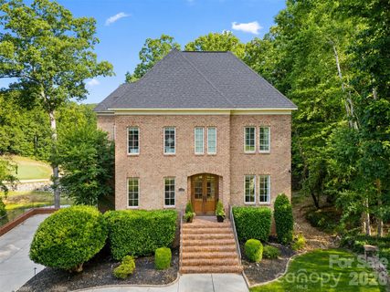 208 Tinkham Trail active home in Cramer Mountain, Cramerton, NC