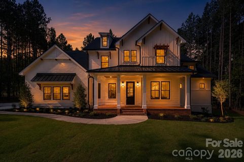 Homes in Falls Cove, Troutman