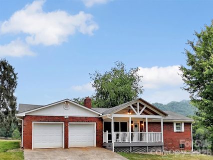 104 Beaverdam Heights Drive sold home in Beaverdam Heights, Canton, NC