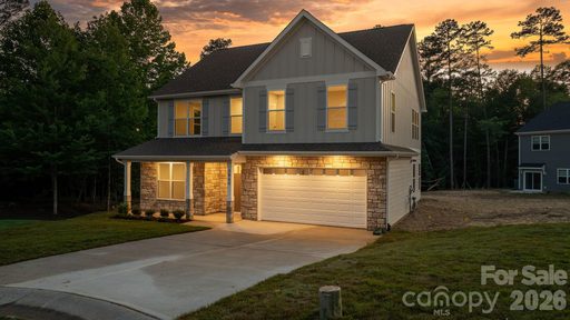 3869 12th Street Court pending home in The Falls At Cloninger Mill, Hickory, NC