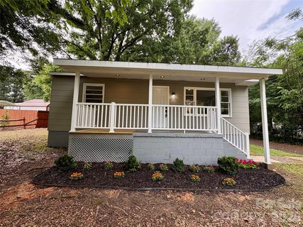 435 E Club Drive