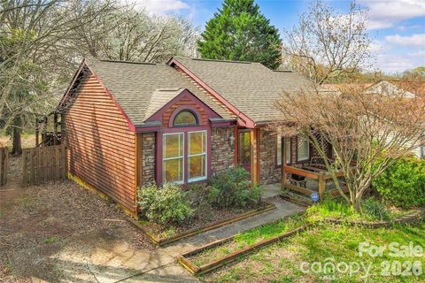 11826 Merriweather Drive sold home in Taragate Farms, Charlotte, NC