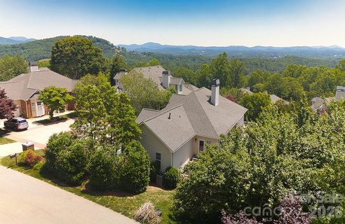 606 Carriage Commons Drive active townhome in Carriage Park, Hendersonville, NC