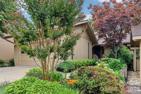 Homes in The Oaks, Hendersonville