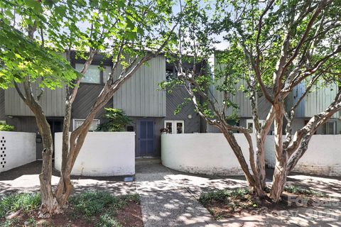 432 E Park Avenue