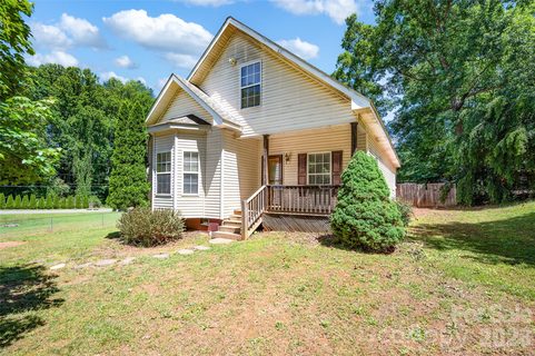 105 Queensbury Road sold home in Inglewood, Troutman, NC