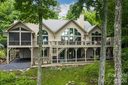 305 Piney Knoll Lane sold home in Hendersonville, SC